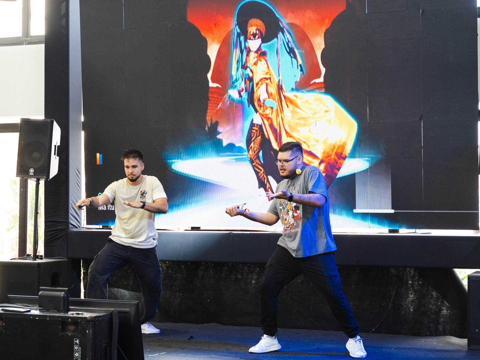 Acompanhe, ao vivo, as batalhas finais do campeonato de ‘Just Dance’ no Imagineland On The Road