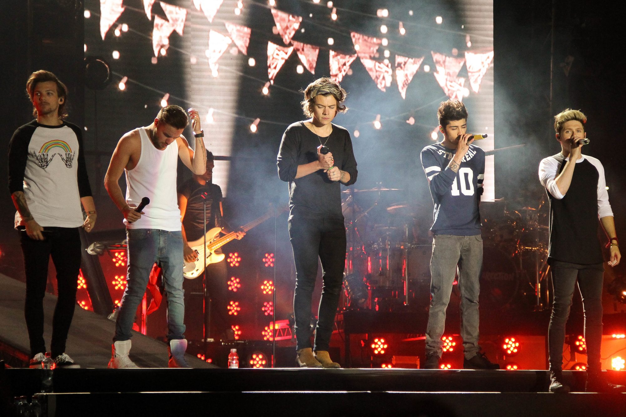 Louis Tomlinson descarta volta da ‘One Direction’
