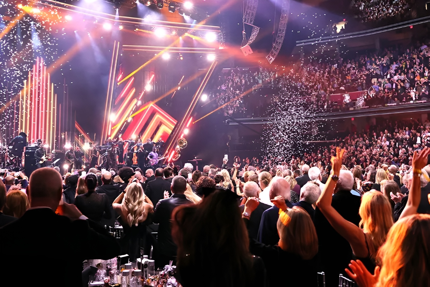 Rock & Roll Hall of Fame 2025: lista de artistas confirmados inclui Avril Lavigne, Jim Carrey e mais 35 nomes