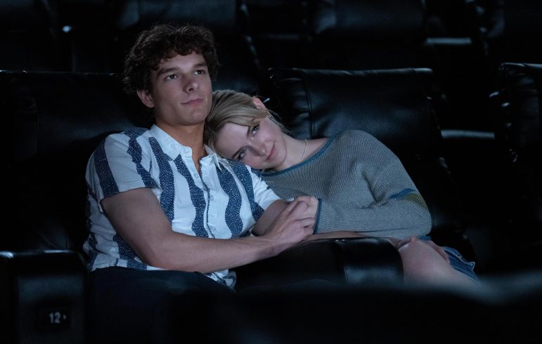 Bilheteria de Halloween tem pior resultado em 31 anos, enquanto ‘Se Não Fosse Você’ e ‘O Telefone Preto 2’ disputam liderança