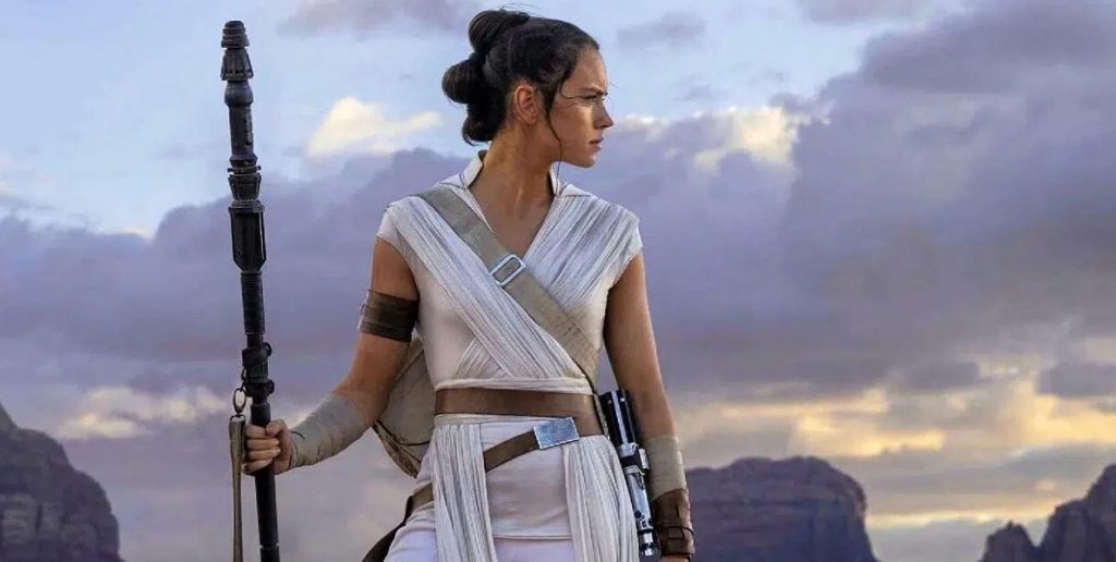 Daisy Ridley quebra o silêncio e promete que filme solo da Rey “valerá a espera”