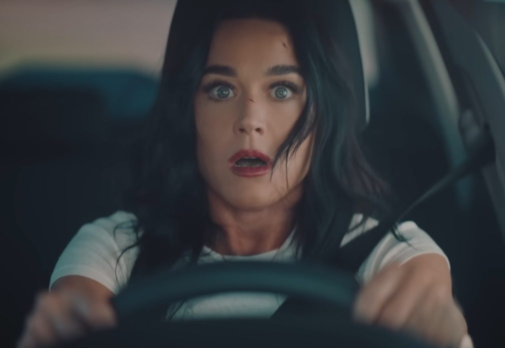 Katy Perry ‘Bandaids’: clipe manda indireta para Orlando Bloom?