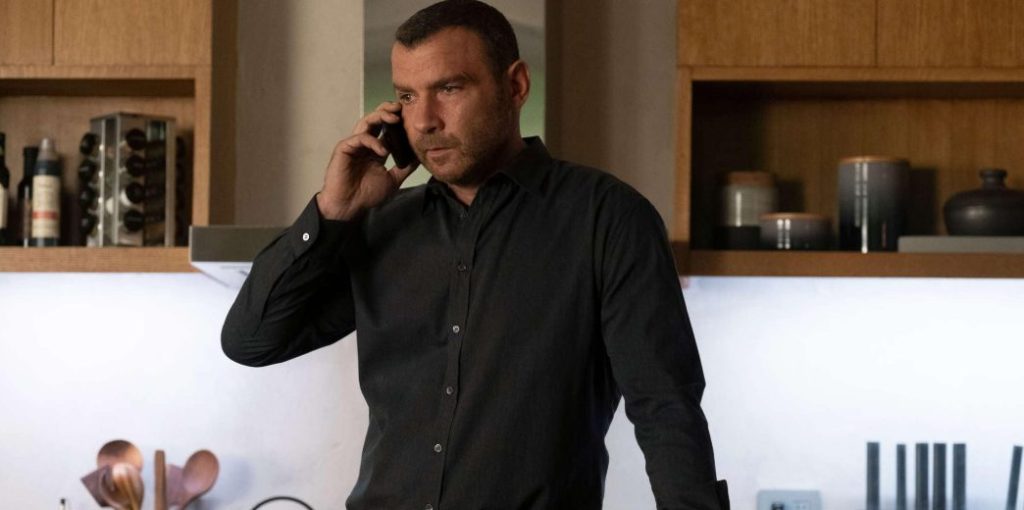 Liev Schreiber é internado em Nova York após dores de cabeça insuportáveis