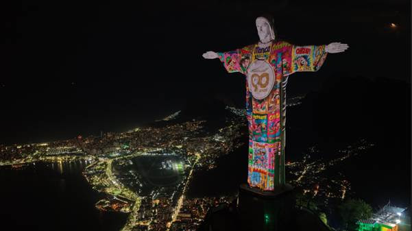 Mauricio de Sousa completa 90 anos e recebe homenagem de pontos turísticos brasileiros
