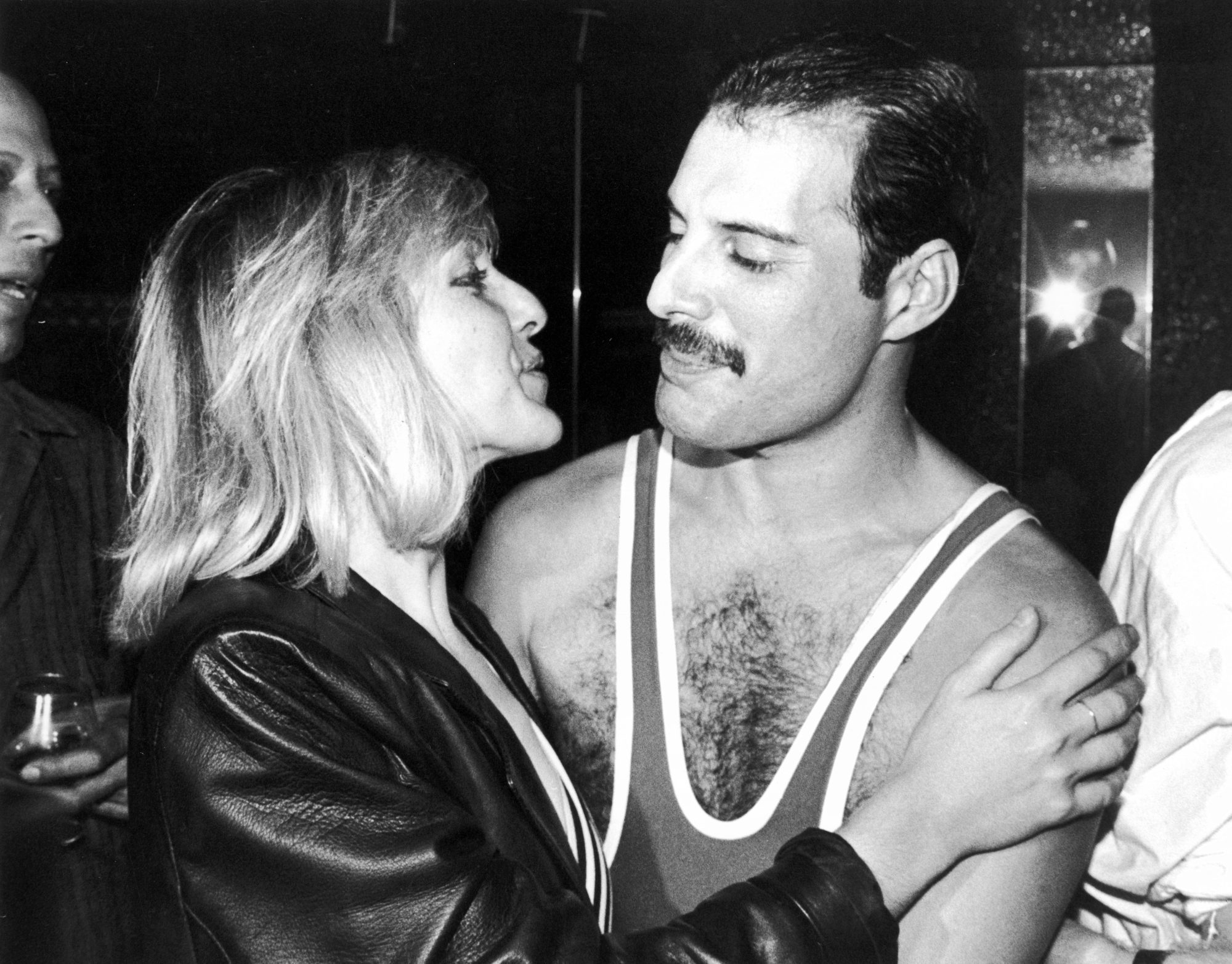 Freddie Mercury: Como está Mary Austin e o destino da herança do ícone do Queen