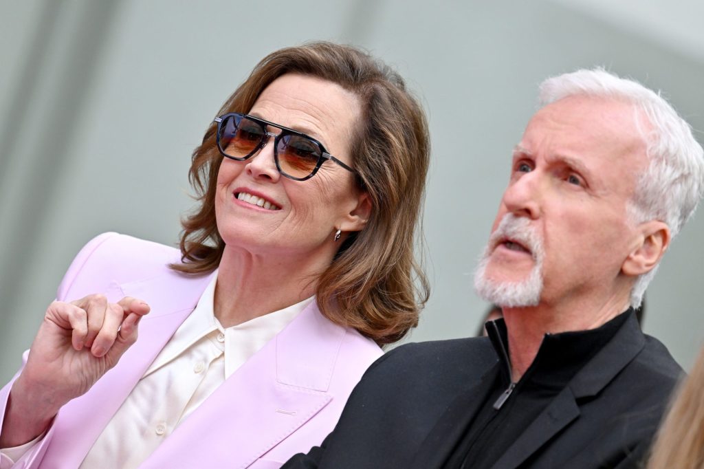 “Quando você grita com um, grita com todos”: Sigourney Weaver revela como enquadrou James Cameron no set de Aliens