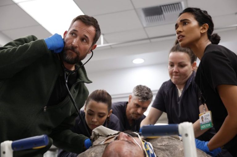 ‘The Pitt’: reta final da 2ª temporada promete tensão máxima em tempo real; penúltimo episódio sai hoje