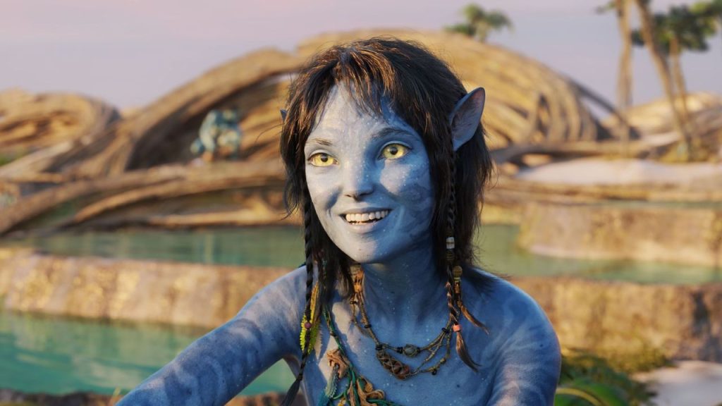 Sigourney Weaver conta como é viver personagem de 14 anos em ‘Avatar: Fogo e Cinzas’