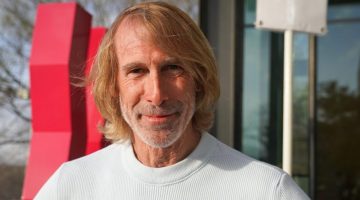 Michael Bay deve retornar para dirigir novo Transformers
