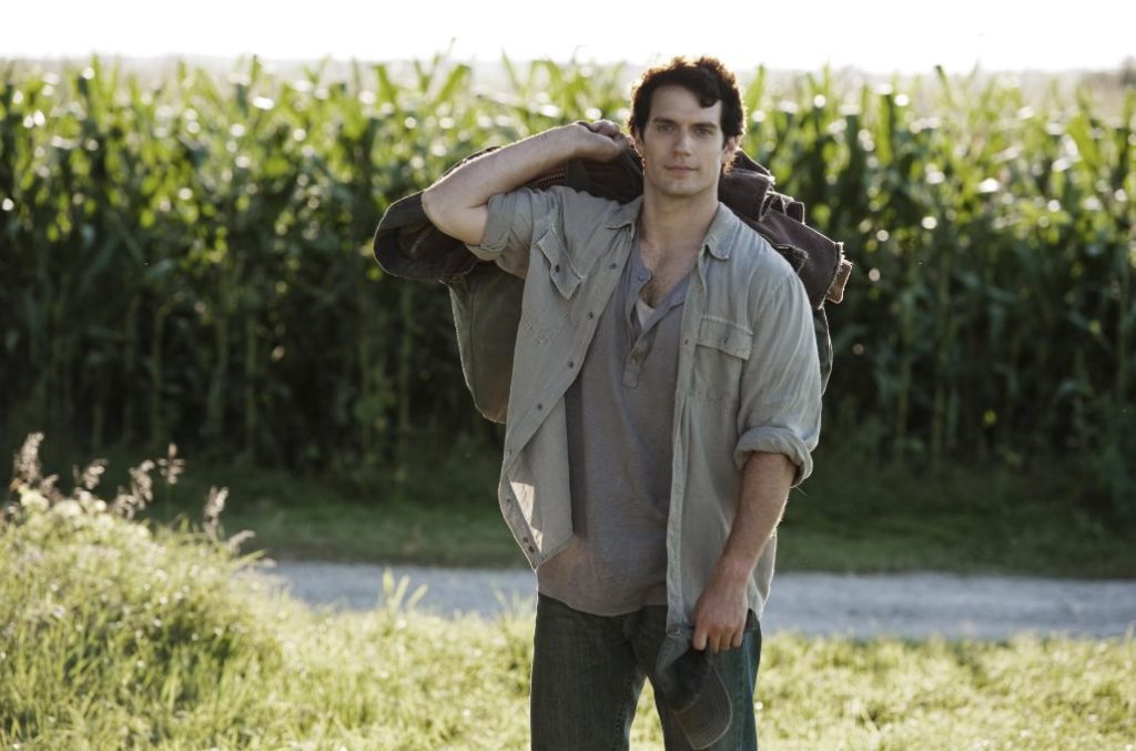 Henry Cavill: O “Gamer” que trocou as festas pelo PC para cuidar da saúde mental