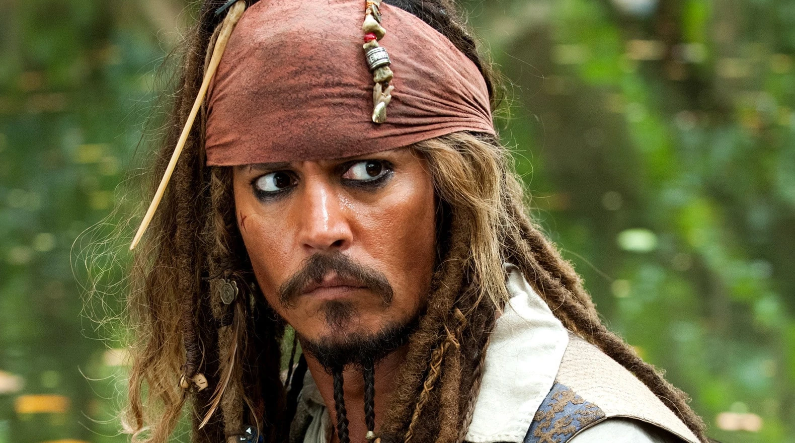Piratas do Caribe 6 pode unir Johnny Depp e Margot Robbie