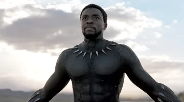 Viúva de Chadwick Boseman explica por que o câncer do ator foi mantido em segredo