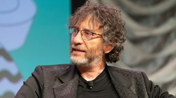 Neil Gaiman se manifesta pela primeira vez sobre acusações de abuso