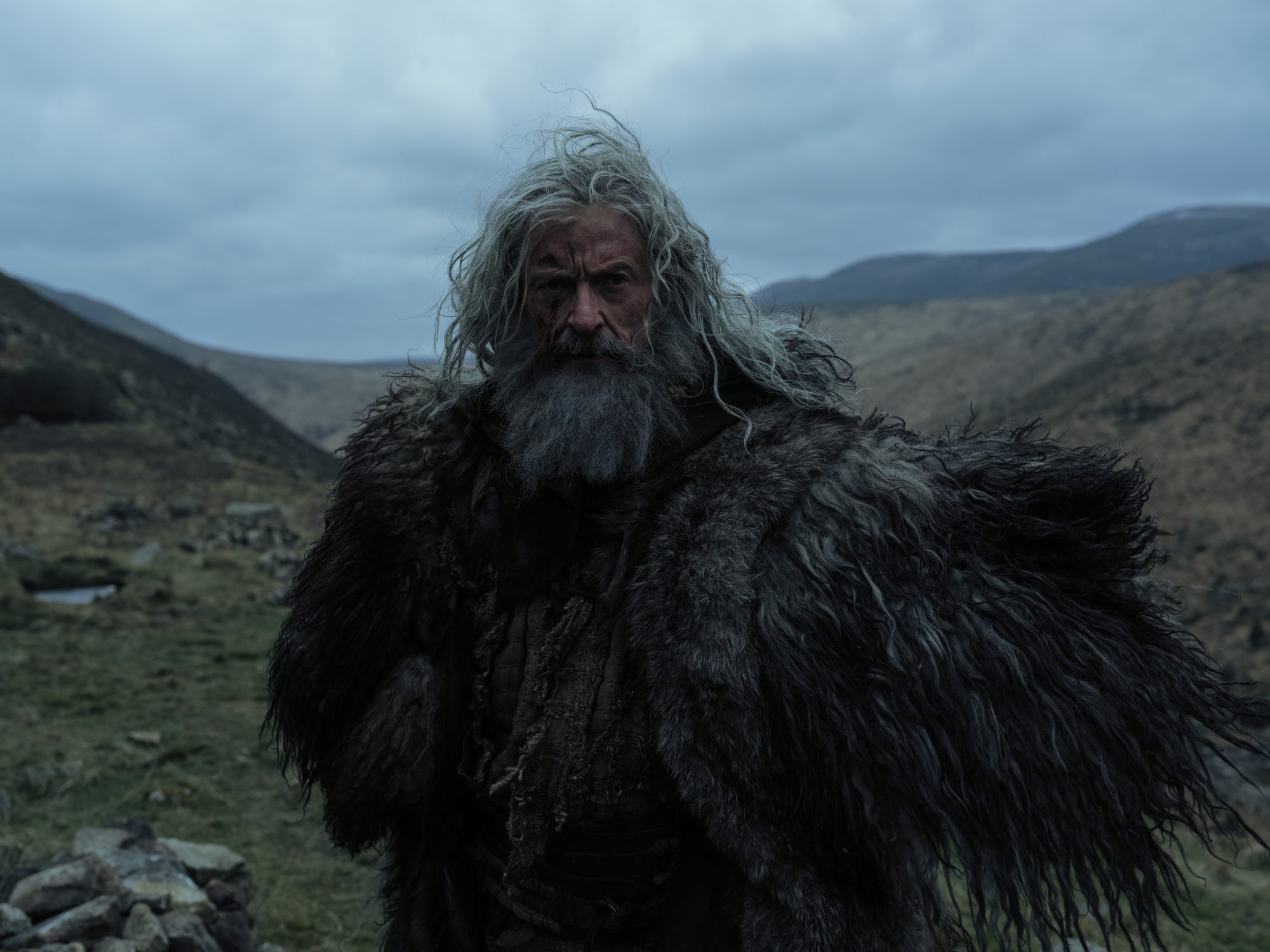 ‘A Morte de Robin Hood’: Hugh Jackman estrela versão sombria do herói; assista o trailer