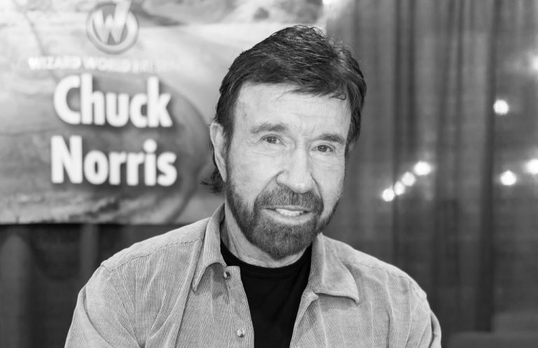 O adeus ao invencível: Chuck Norris morre no Havaí e deixa um legado eterno