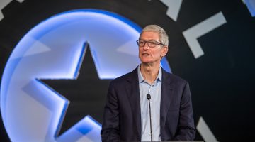 Tim Cook deixa cargo de CEO da Apple e já tem substituto