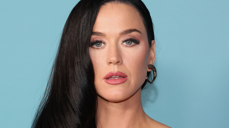 Atriz de Batwoman acusa Katy Perry de agressão sexual; entenda