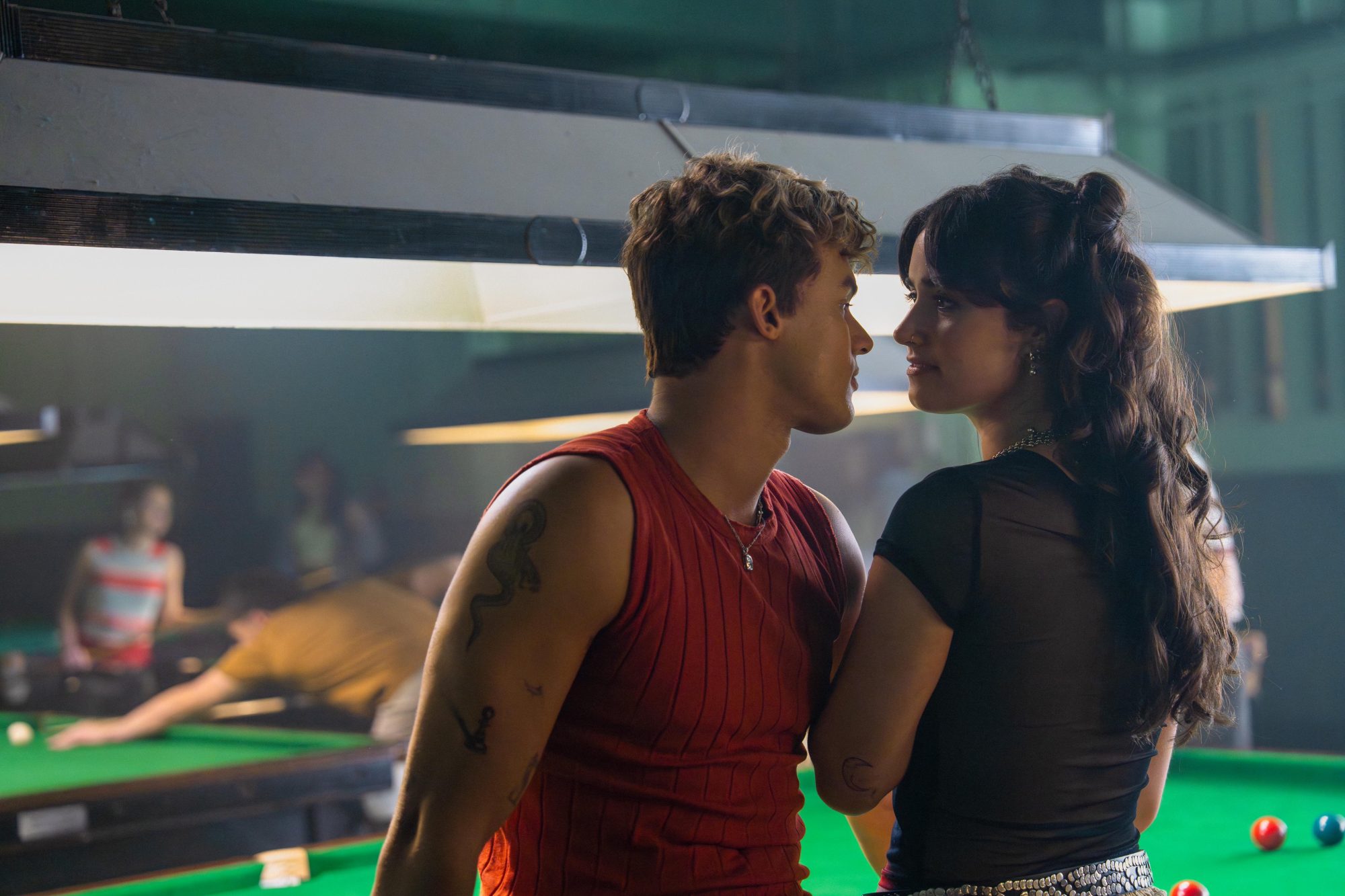 ‘Sua Culpa: Londres’ ganha previsão de estreia no e teaser inédito; assista