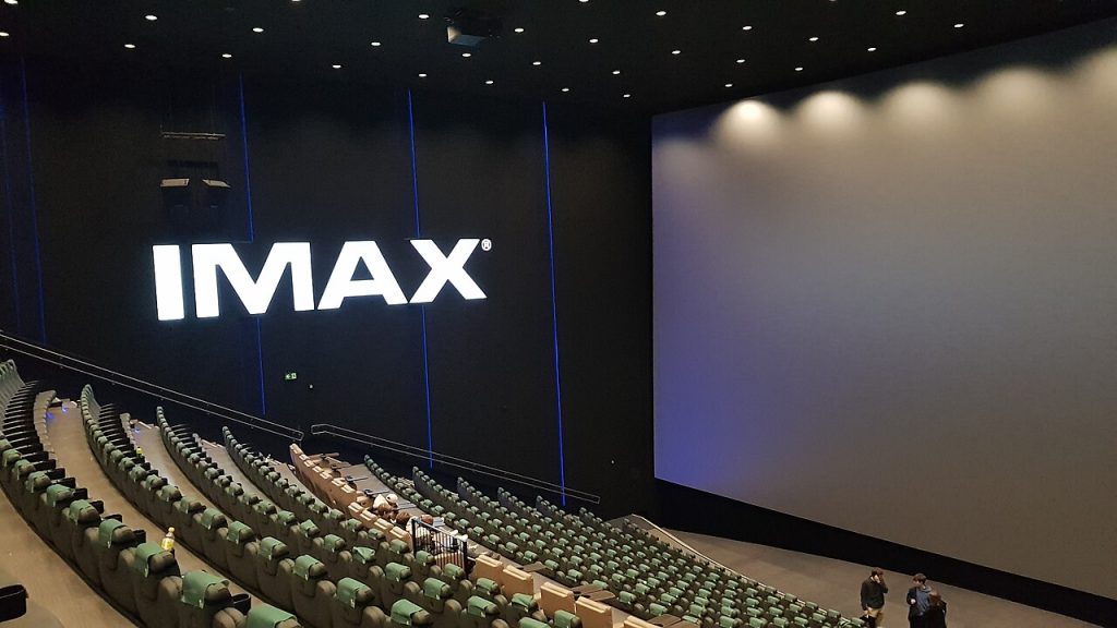 O IMAX está à venda! Como assim?