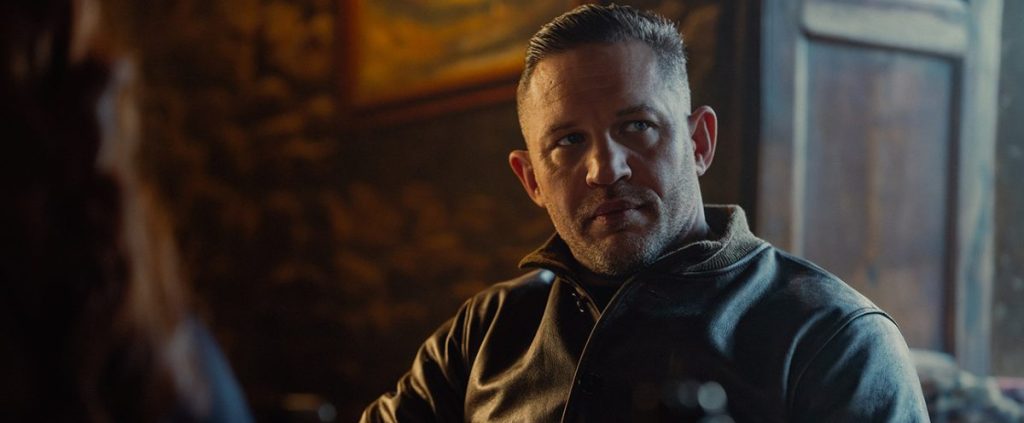 Tom Hardy surta e é demitido de Terra da Máfia antes de 2ª temporada