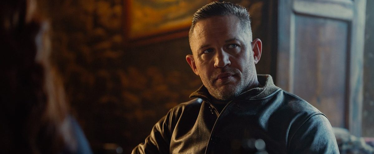 Treta resolvida! Tom Hardy está de volta em Terra da Máfia