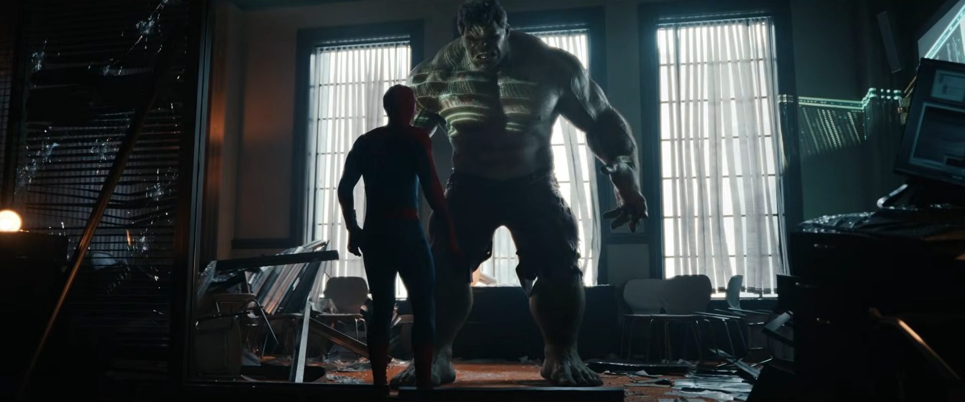 Luta com Hulk teria finais diferentes em Homem-Aranha: Um Novo Dia