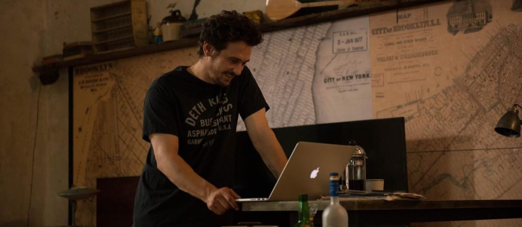 James Franco volta ao TikTok com vídeos misteriosos