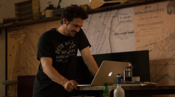 James Franco volta ao TikTok com vídeos misteriosos