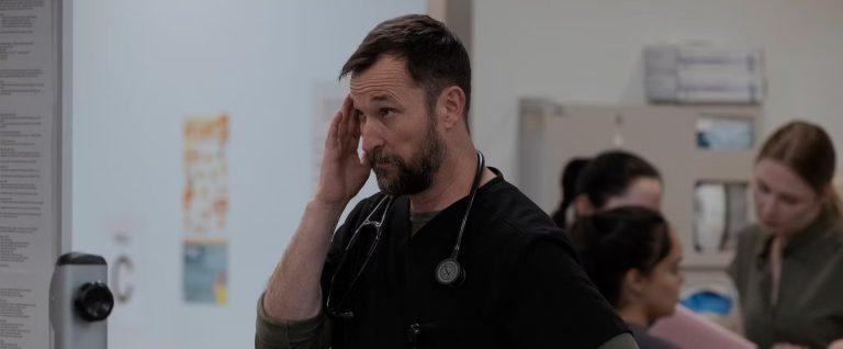 ‘The Pitt’: Noah Wyle diz que Robby não foi tão nobre; saiba mais