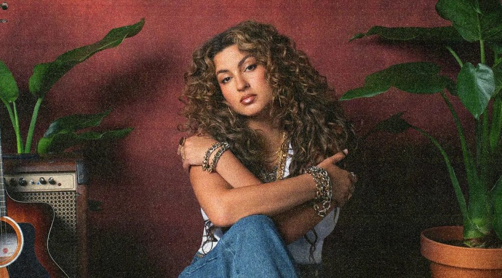 ‘God Must Really Love Me’: o novo álbum de Tori Kelly foi lançado hoje