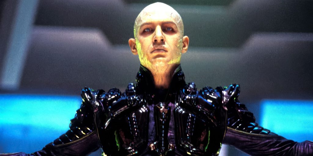Como era a convivência com Tom Hardy em Star Trek: Nemesis