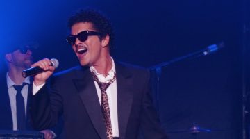 Bruno Mars apresenta ‘I Just Might’ e mais no Japão, liberando os vídeos; assista