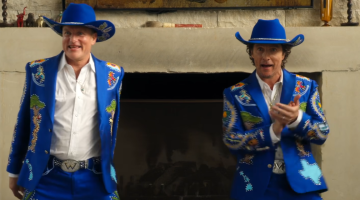 ‘Brothers’: McConaughey e Harrelson investigam se são irmãos em nova comédia