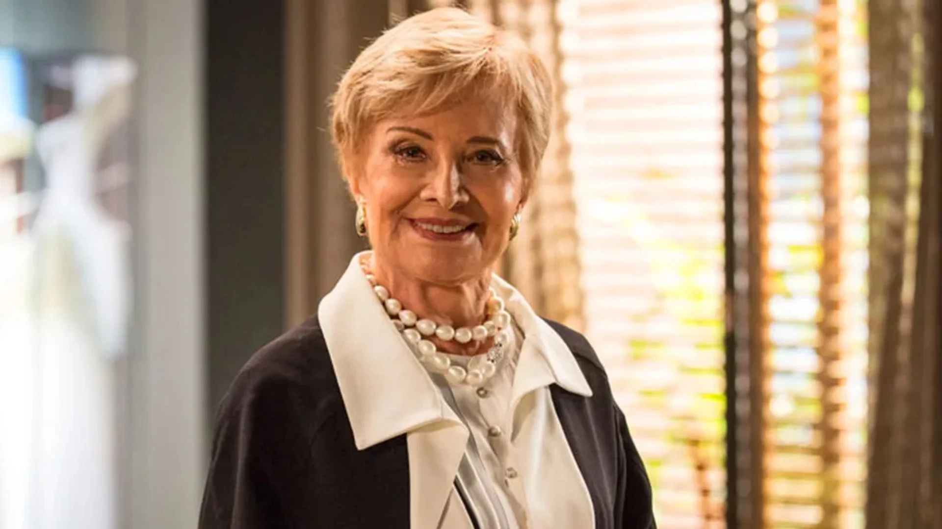Morre Glória Menezes, ícone da teledramaturgia, aos 91