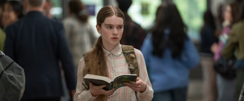 Carrie, a Estranha é renovada para segunda temporada