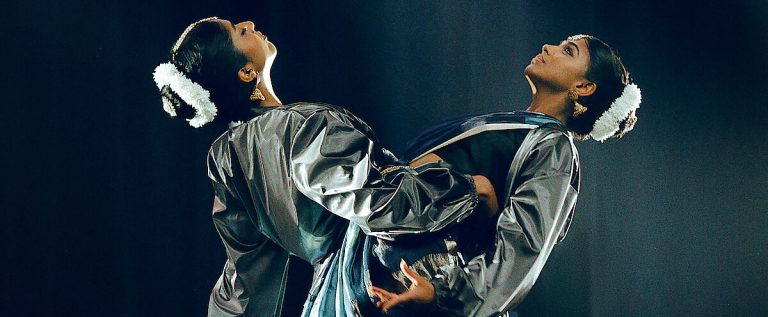 ‘Conforme a Música’: comédia de dança com estrela de ‘Eu Nunca…’ chega à Netflix