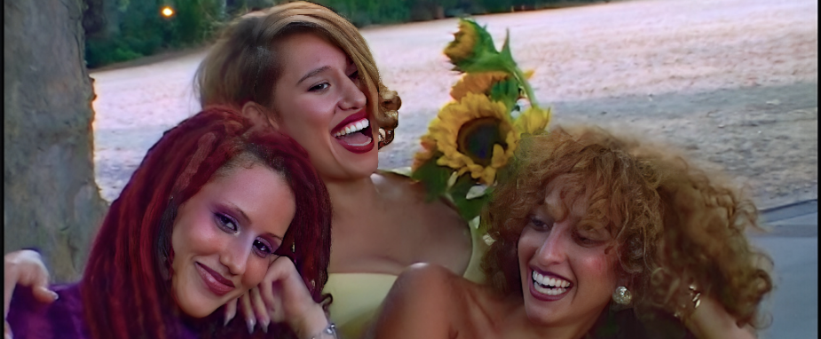 RAYE lança clipe de “Joy.” ao lado das irmãs; assista