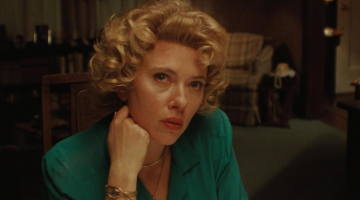 Scarlett Johansson faz pausa nas filmagens de ‘Batman 2’ para a estreia de ‘Tigre de Papel’, após não comparecer a Cannes: ‘Estou alucinando’