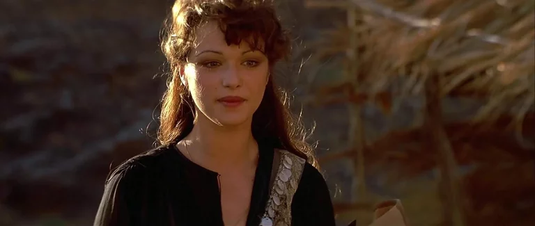 A Múmia 4: fotos do set revelam Rachel Weisz como Evelyn Carnahan
