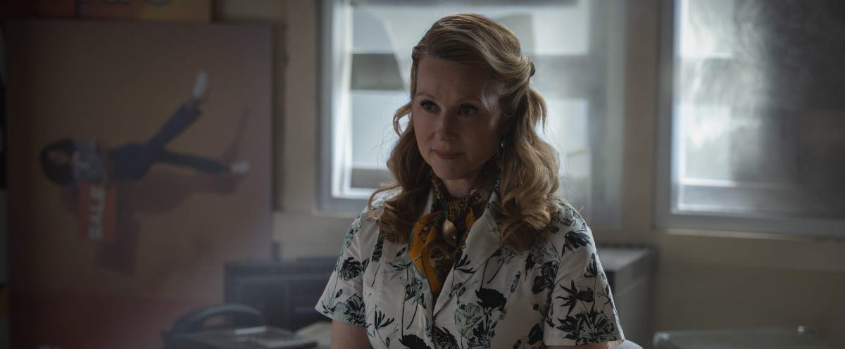 Lanternas: quem é a personagem de Laura Linney?