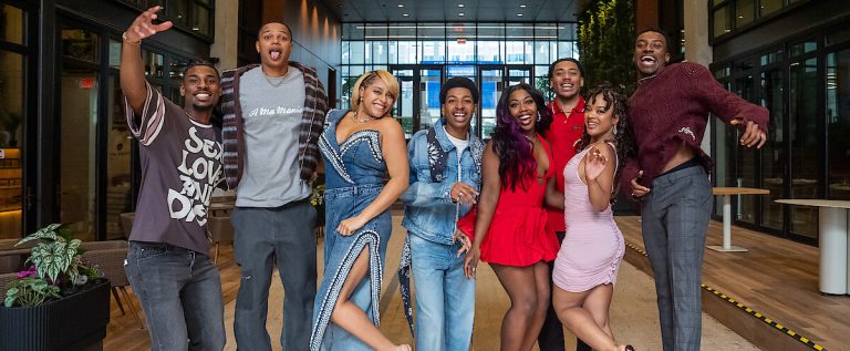 ‘Um Mundo Diferente’: Netflix renova a série para a 2ª temporada após estreia de sucesso